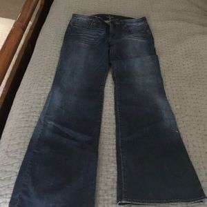 Women’s bootcut jeans